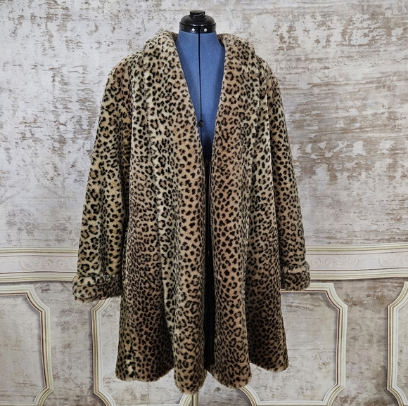 Vintage Jackets & Blazers - Vintage Leopard Print Coat J. Percy Marvin Richard Swing Jacket Small 1980s Vtg